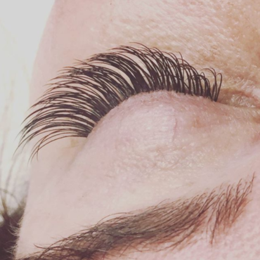 Angela Rae Beauty - Eyelash Extensions - Lash Extensons - Brentwood Lash Extensions - Beverly Hills Lash Extensions - Lashes - Angela Peterson #1